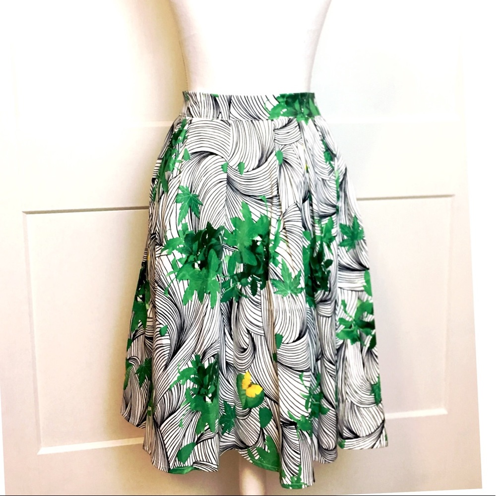 ⛔️LAST CALL!!⛔️NWOT | spring garden full skirt